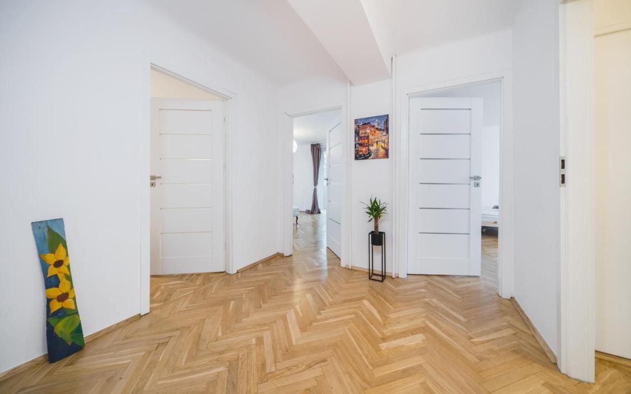 Sunshine Parkside Hideaway - 3 Bedroom - By Upstairs Красков Екстериор снимка