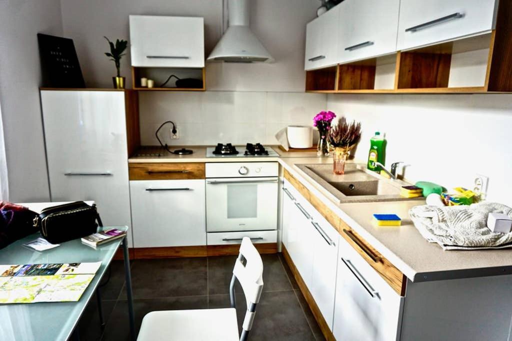 Sunshine Parkside Hideaway - 3 Bedroom - By Upstairs Красков Екстериор снимка